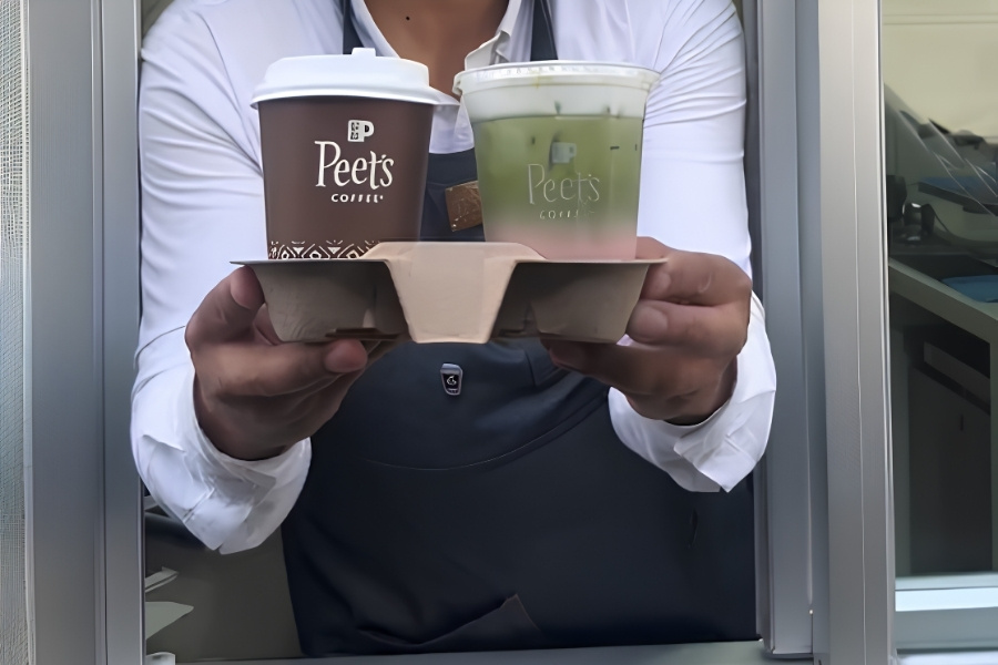 Drive thru coffee shop discount offer in Dubai with car service